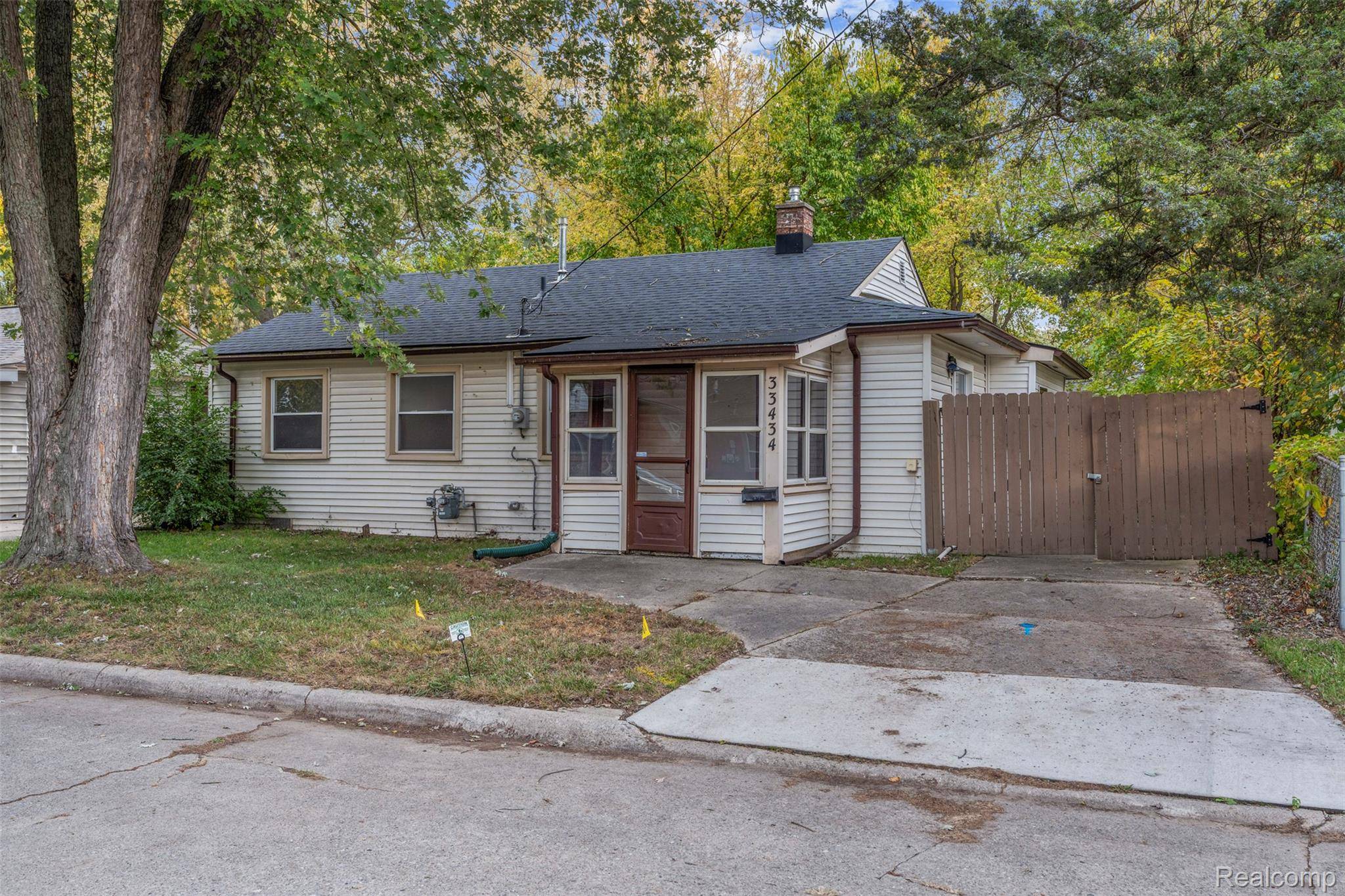 Westland, MI 48186,33434 Bendon CT