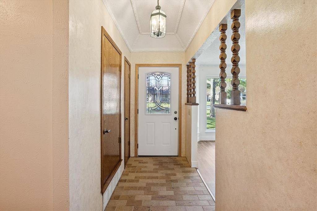 Bedford, TX 76021,3316 Bobwhite Drive