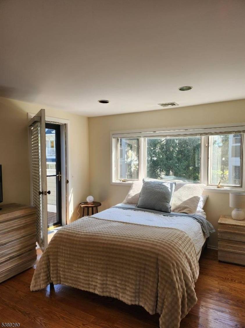 Morristown Town, NJ 07960,22 Franklin Pl