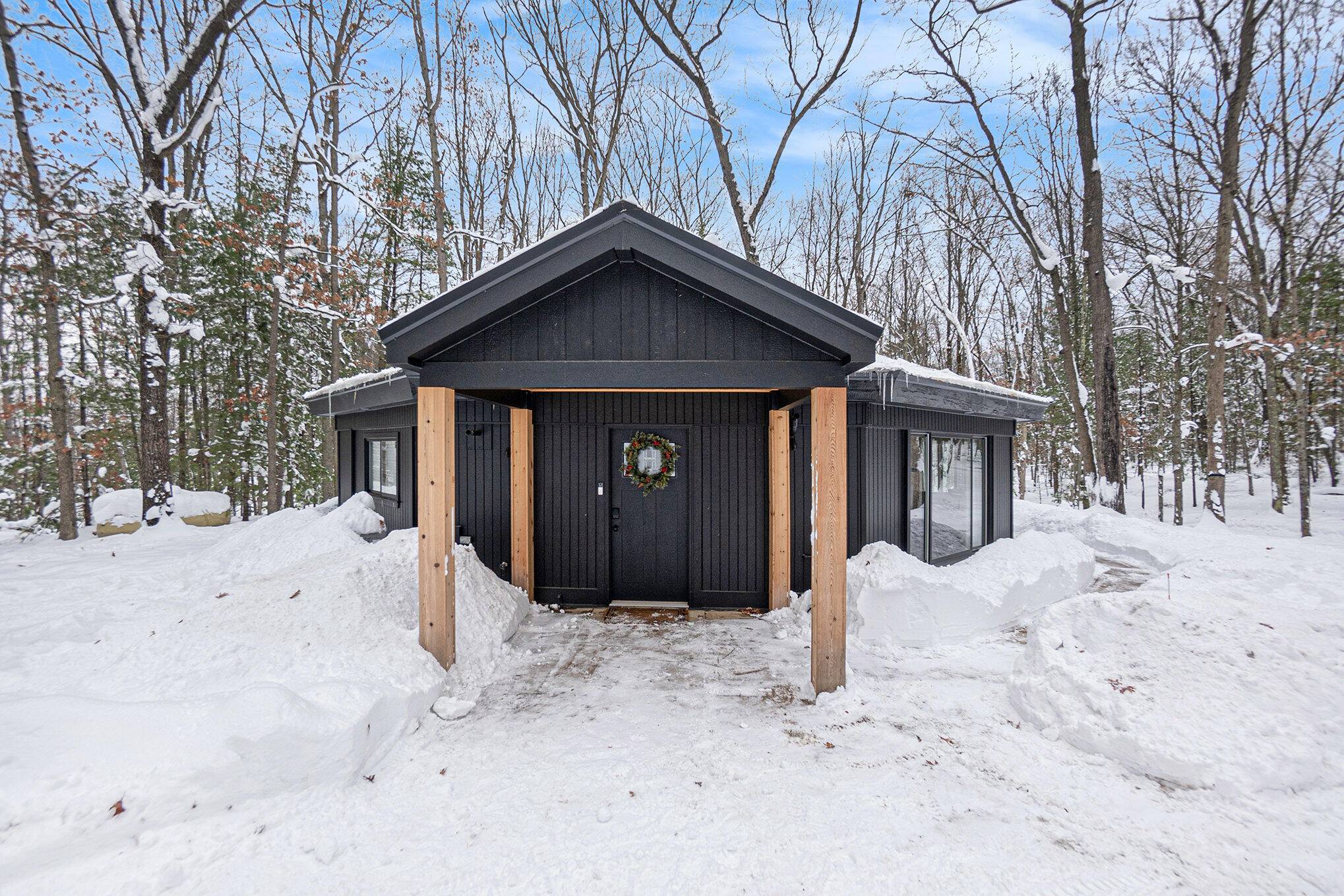 Baldwin, MI 49304,8589 S Star Lake DR