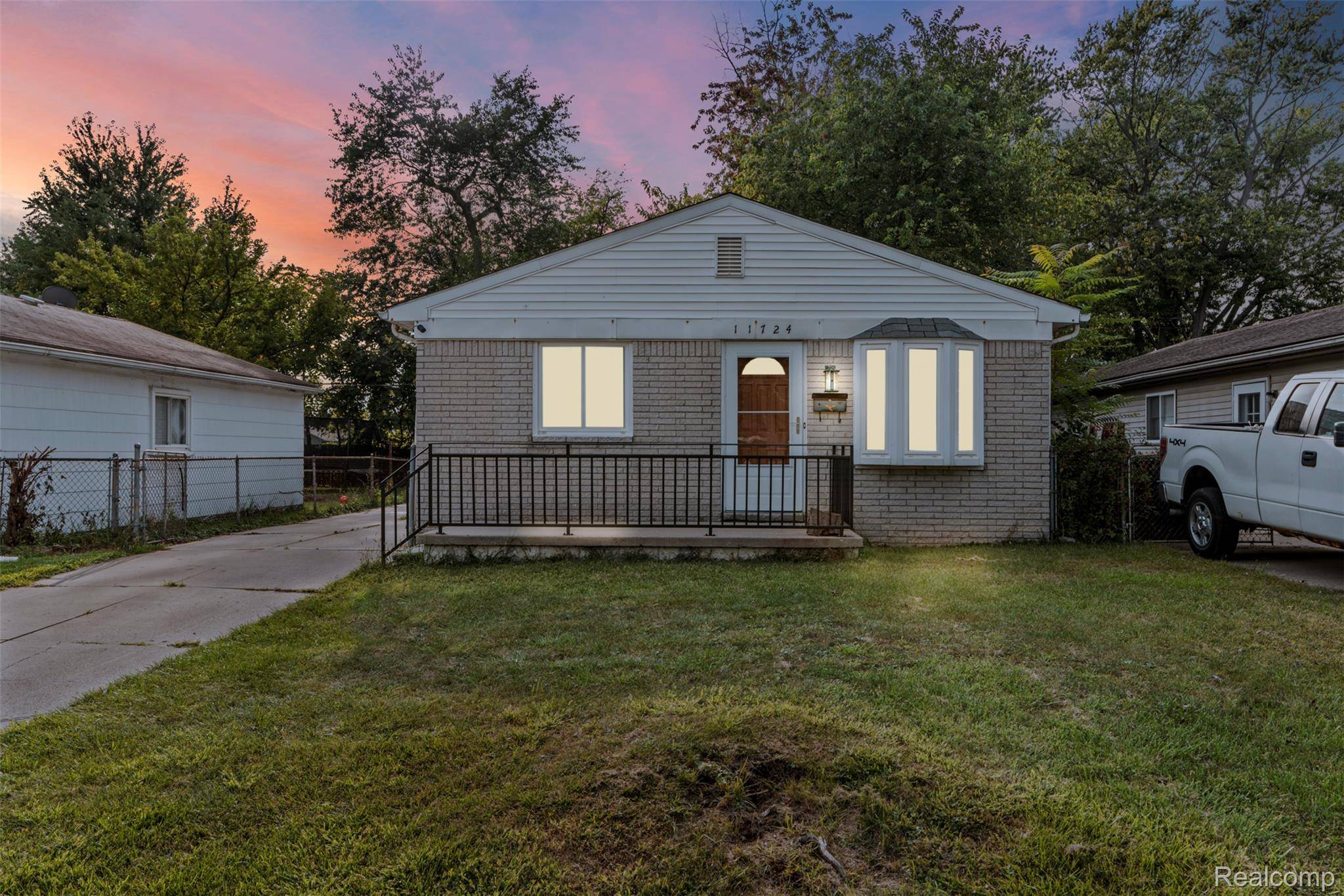 Taylor, MI 48180,11724 Syracuse ST