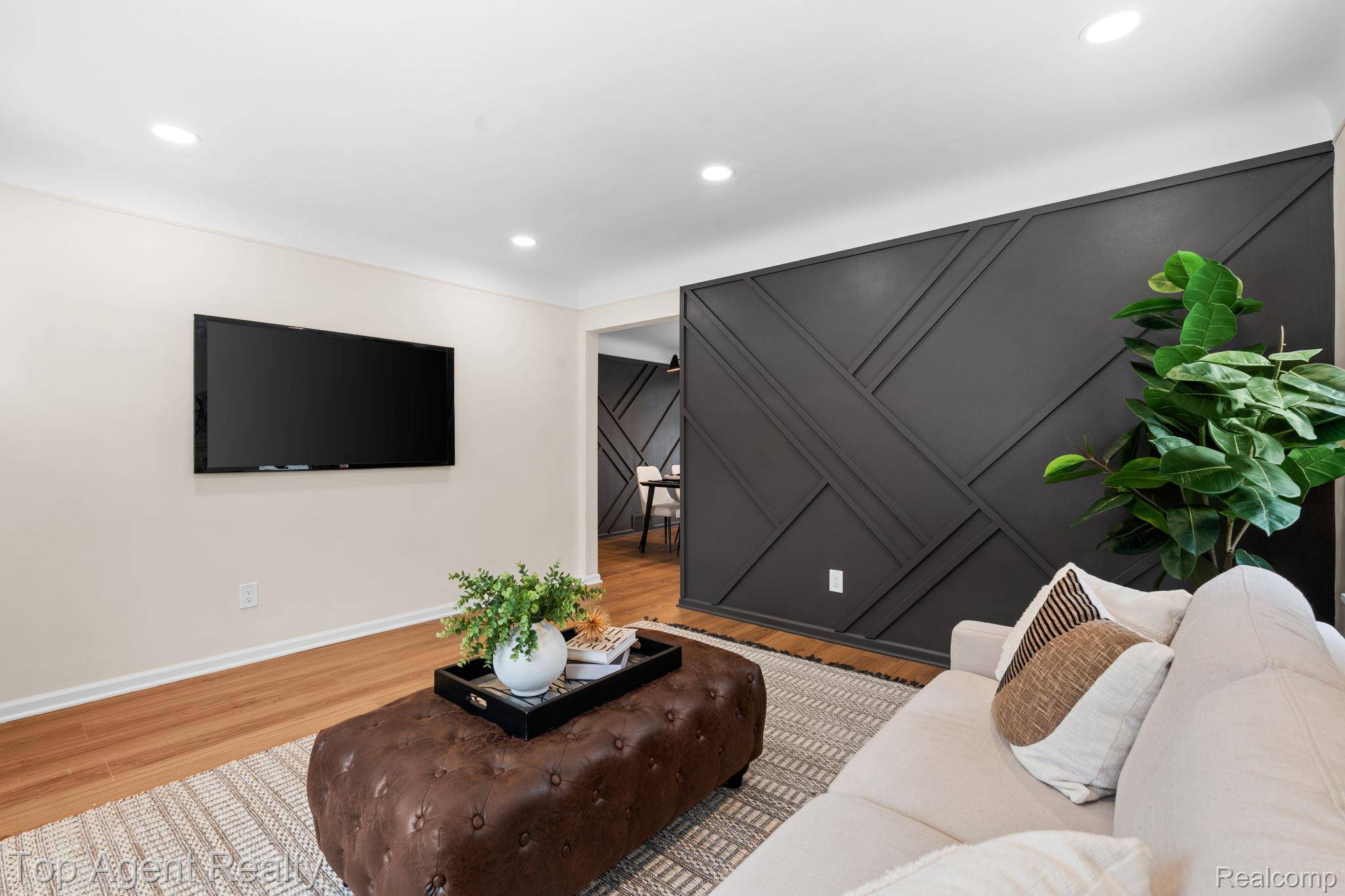 Berkley, MI 48072,4048 Royal AVE