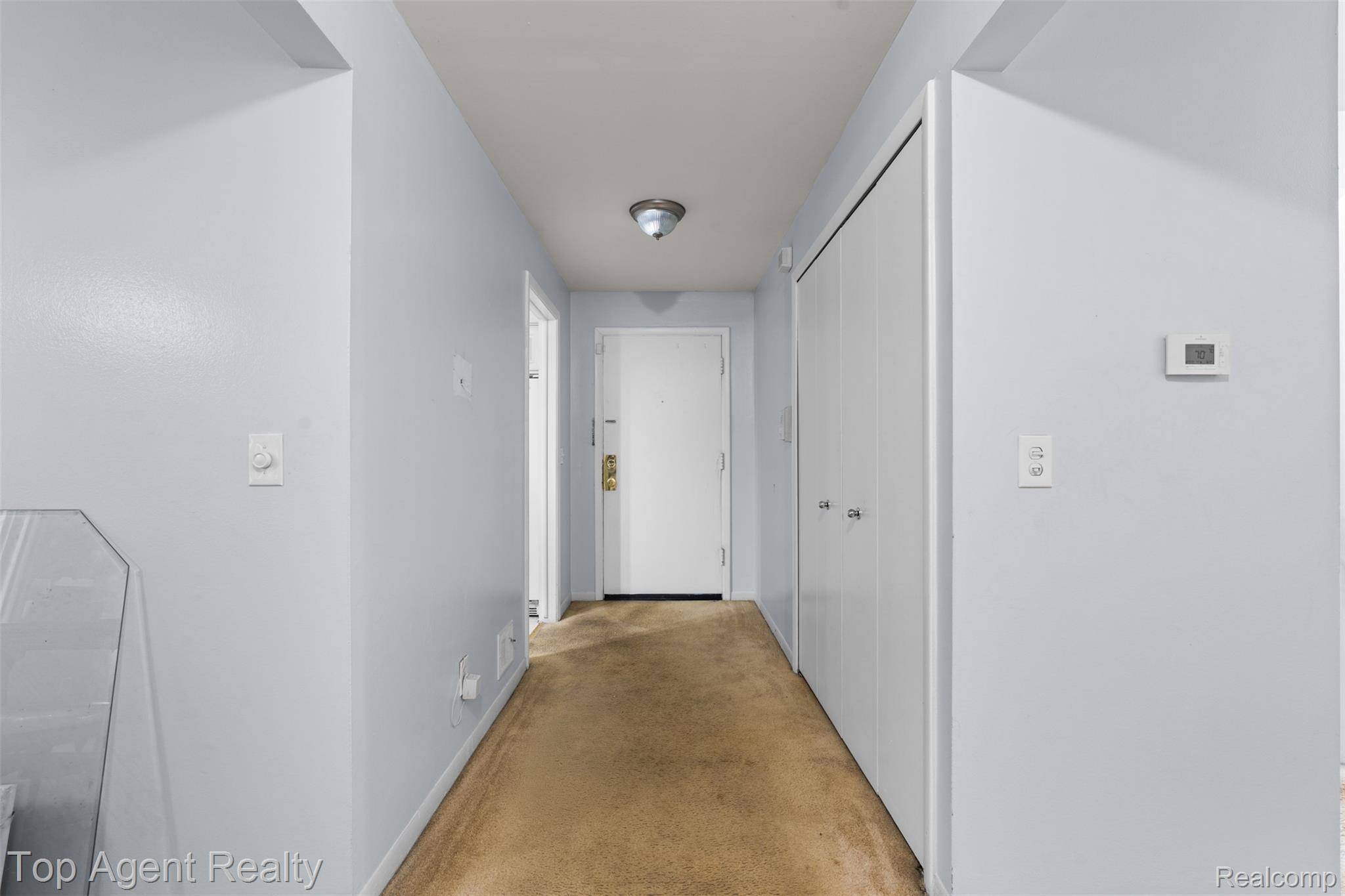 Southfield, MI 48075,16275 W Nine Mile RD #102