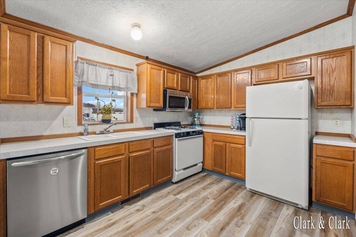 Howard City, MI 49329,15139 2nd ST