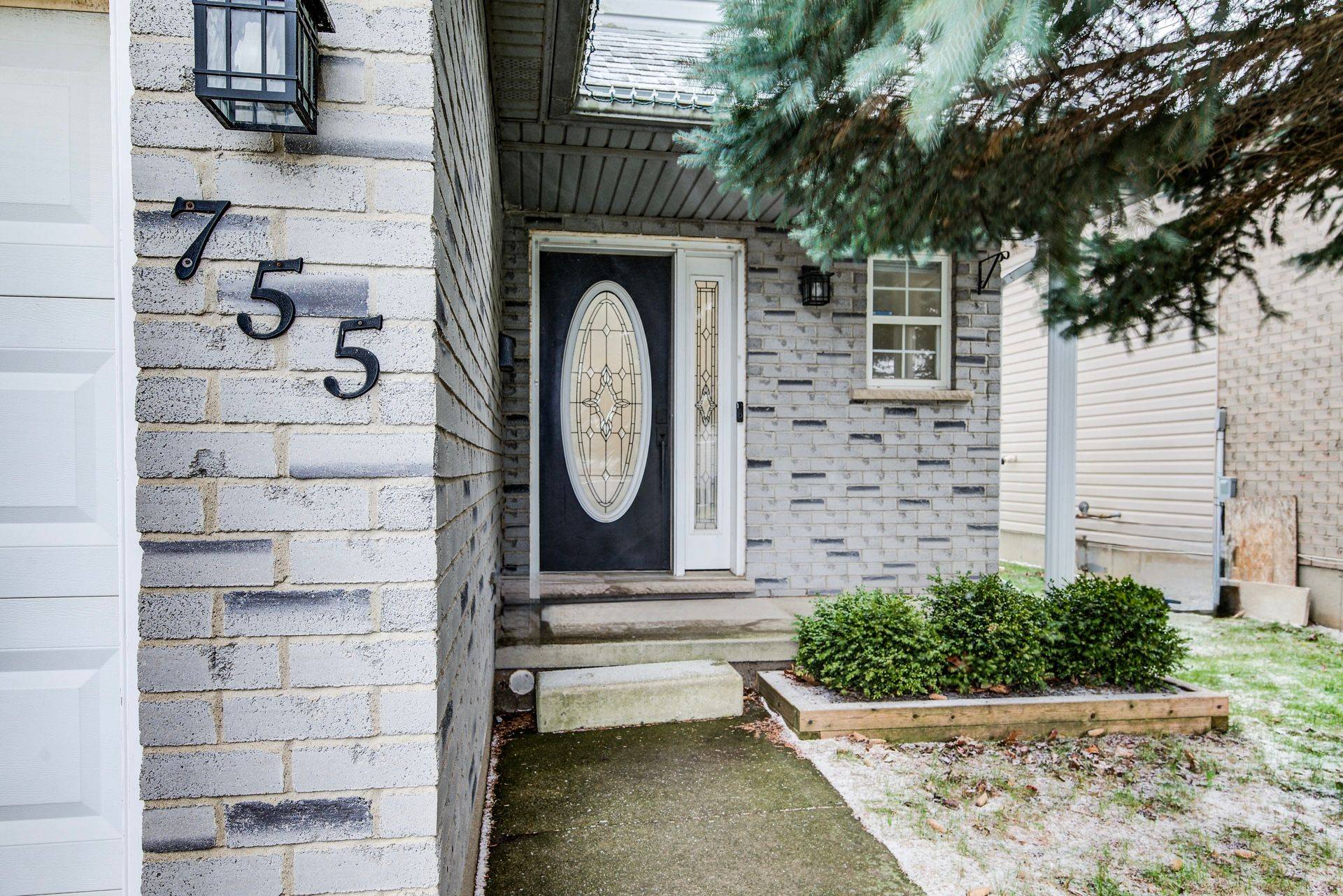 Woodstock, ON N4V 1G5,755 Southwood WAY