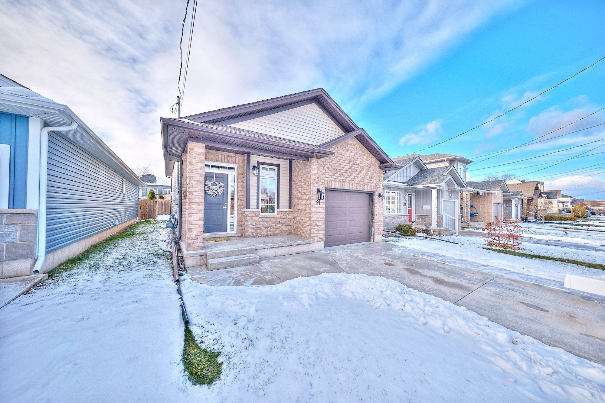 Welland, ON L3B 1N4,91 Scholfield AVE S