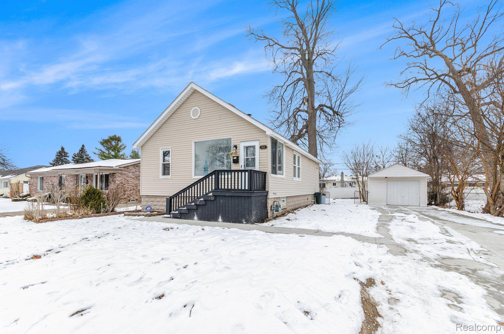 Southgate, MI 48195,14231 Fordline ST