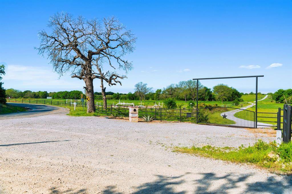 Alvord, TX 76225,1480 CR-1180