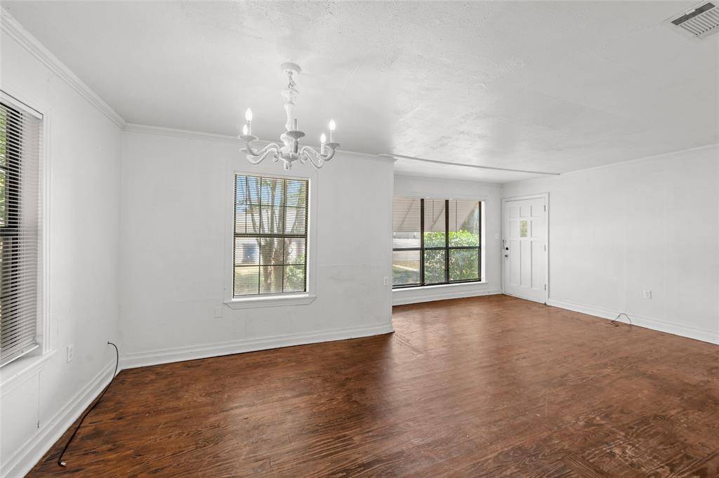 Mineola, TX 75773,613 N Newsom