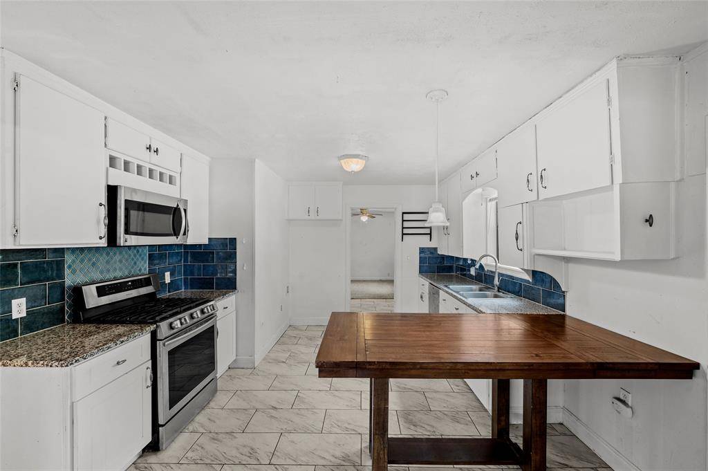 Mineola, TX 75773,613 N Newsom