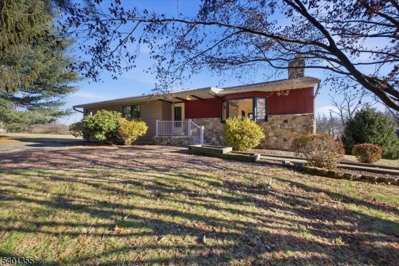 Readington Twp., NJ 08822,1023 Barley Sheaf Rd