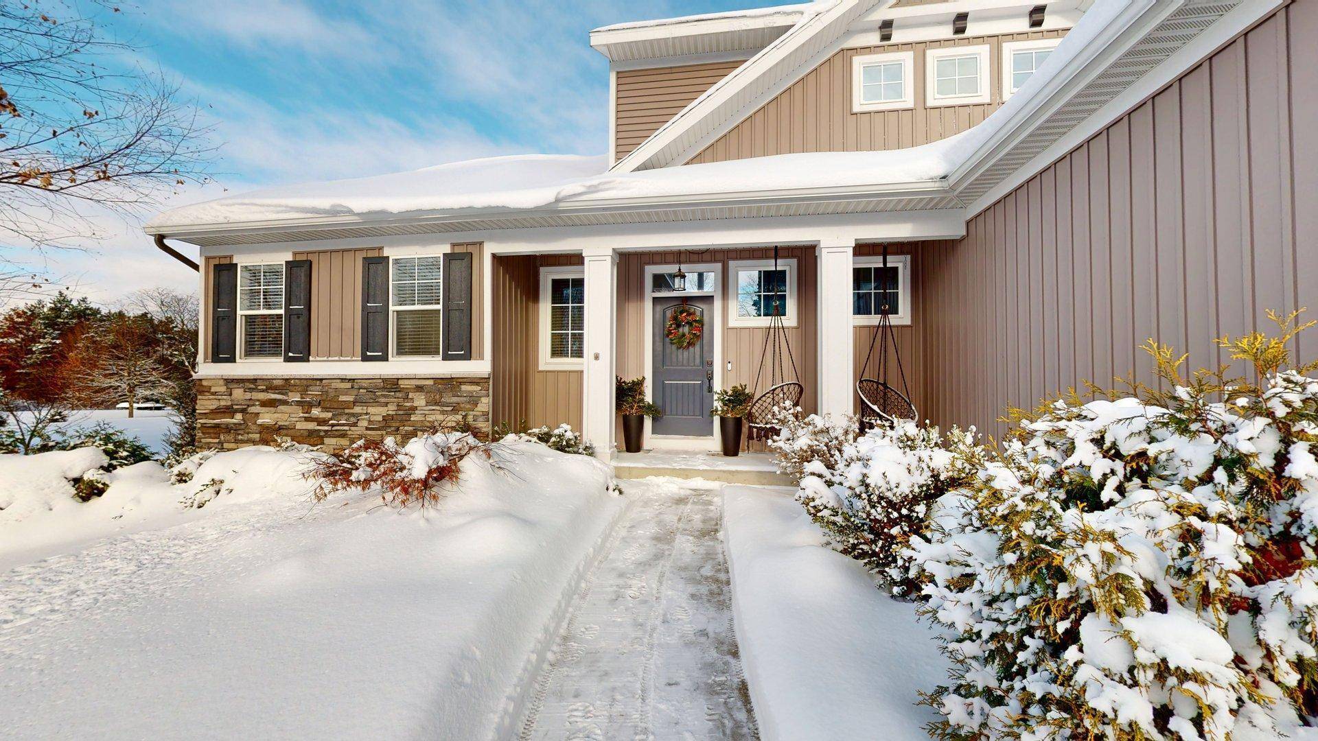 Hudsonville, MI 49426,5517 Stanton Woods DR