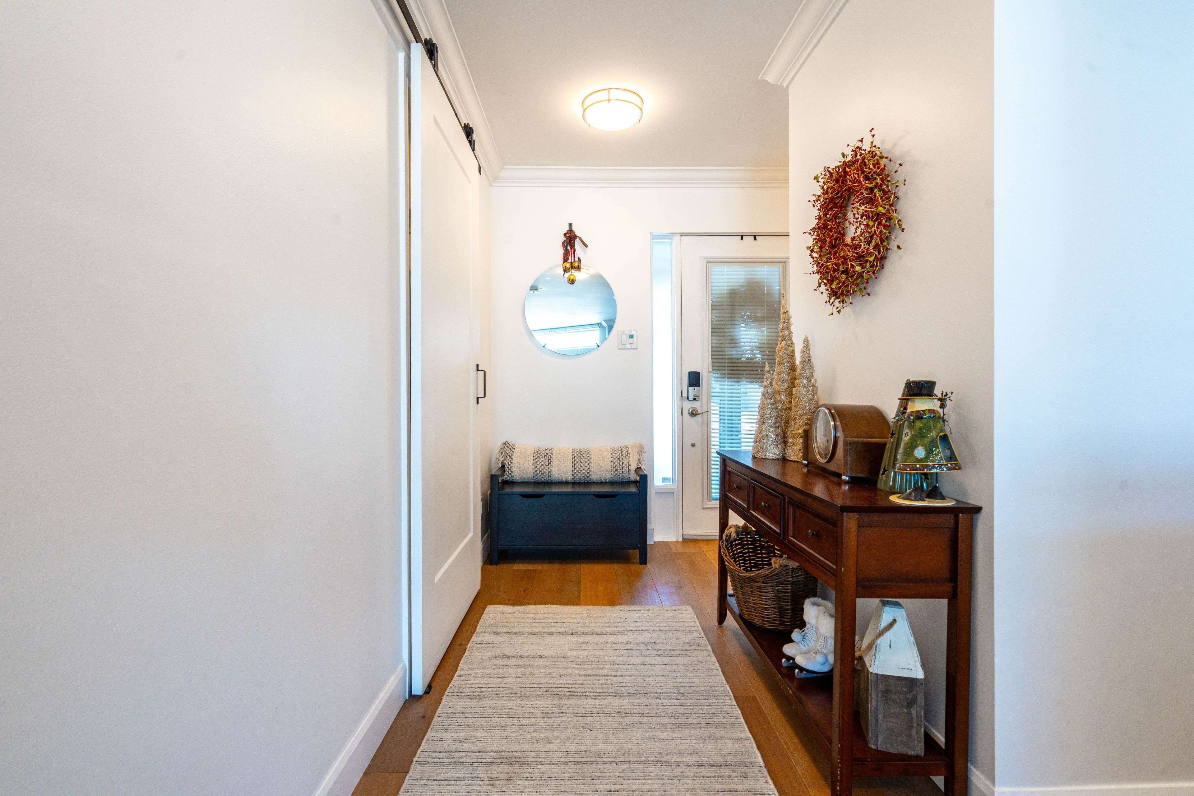 Georgina, ON L4P 3H2,9 Davy Point CIR #9