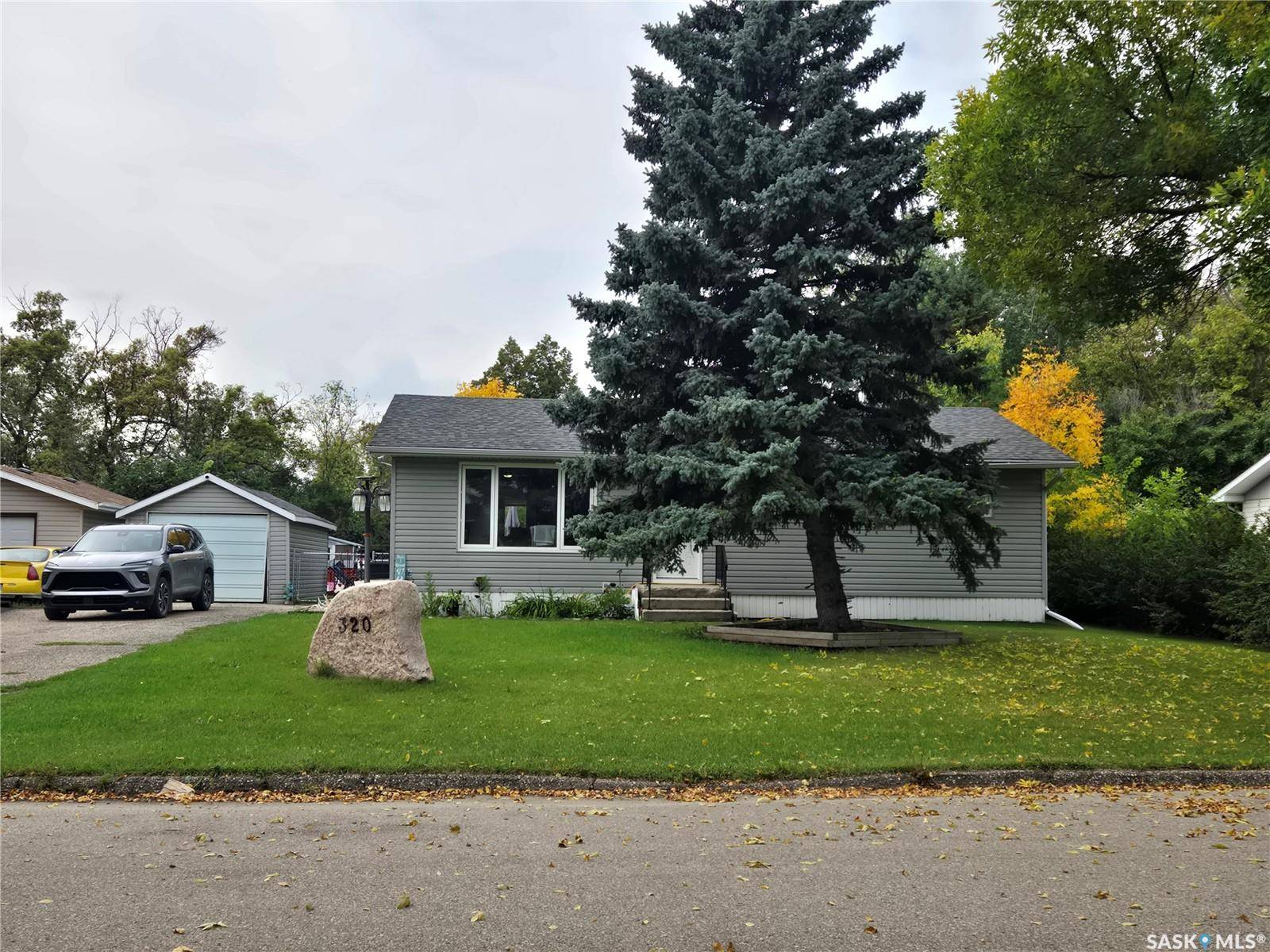 Stoughton, SK S0G 4T0,320 Russell STREET