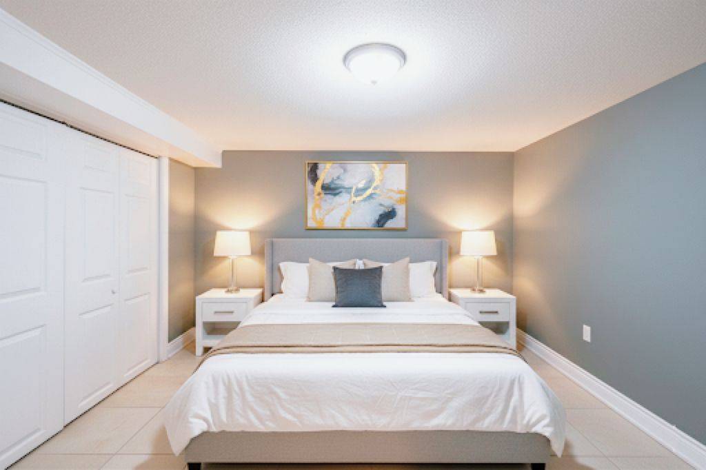 Oakville, ON L6H 3S7,189 River Oaks BLVD W #Bsmt