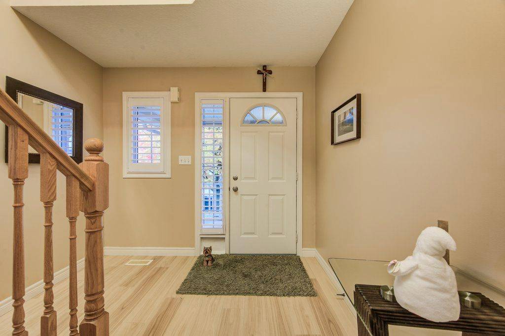 Waterloo, ON N2T 2Y5,678 Interlaken DR