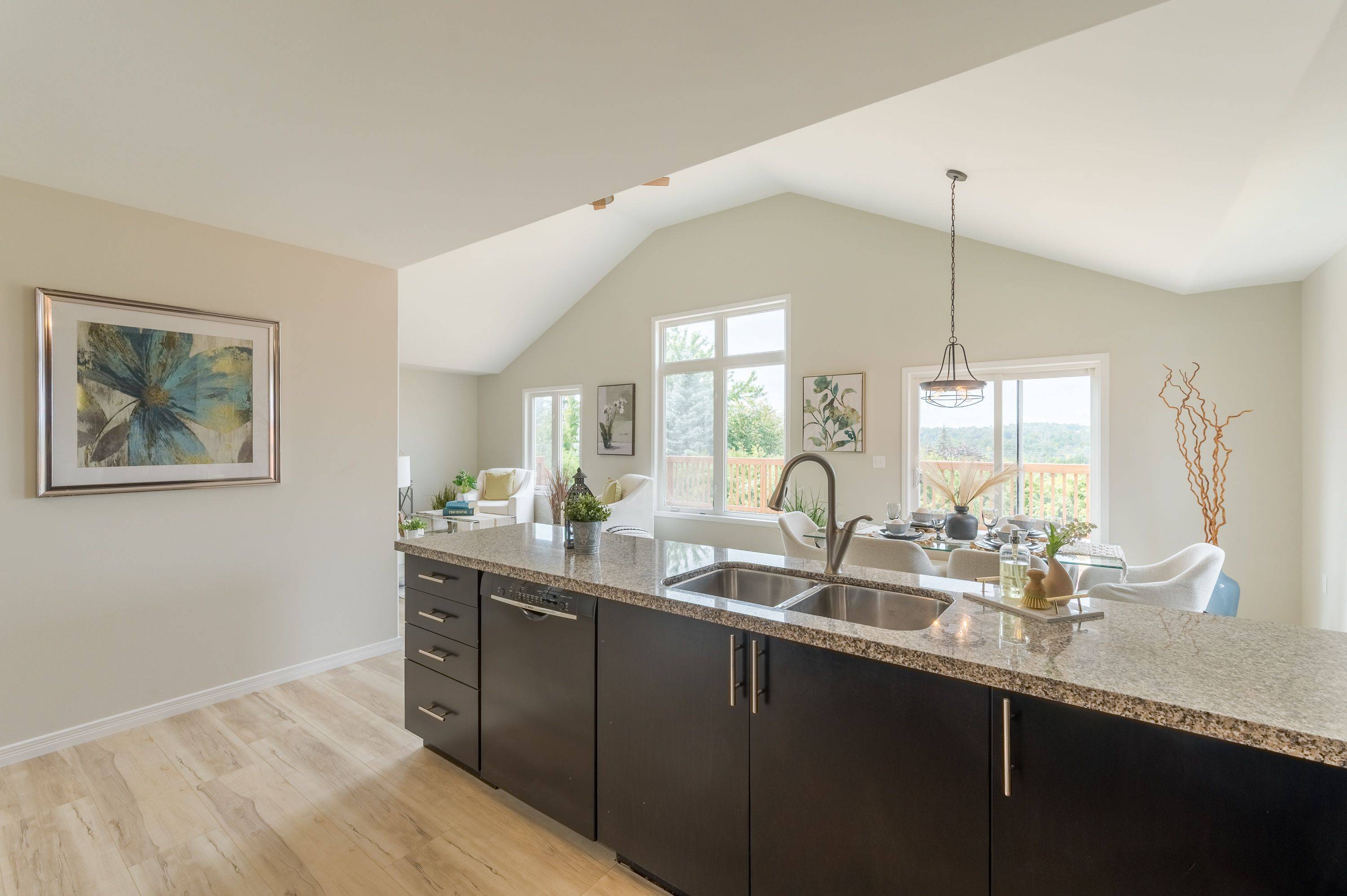 Peterborough, ON K9H 0A8,1563 Scollard CRES