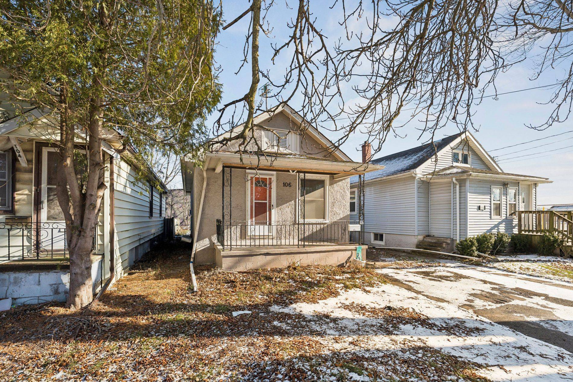 Welland, ON L3B 2S6,106 Burgar ST