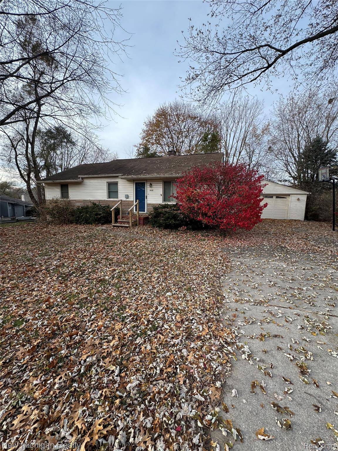 Waterford, MI 48327,5458 Vincent AVE