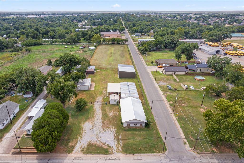 Burkburnett, TX 76354,446 W 3rd Street