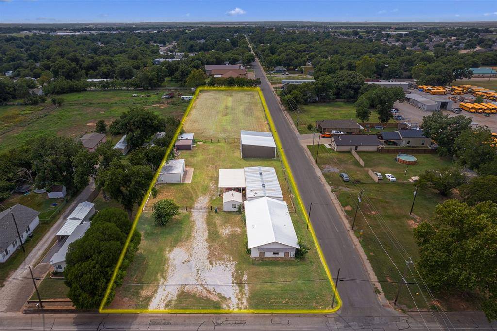 Burkburnett, TX 76354,446 W 3rd Street