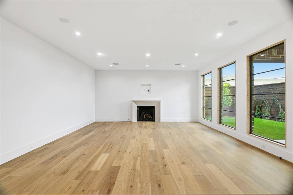 Dallas, TX 75209,4929 Newmore Avenue