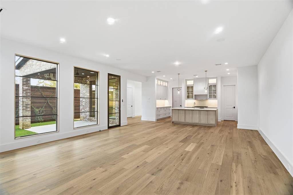 Dallas, TX 75209,4929 Newmore Avenue