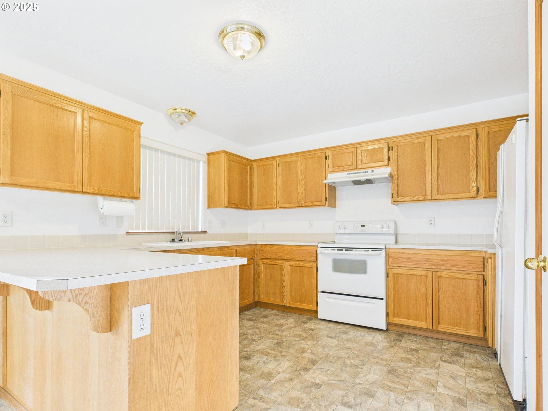 Hermiston, OR 97838,1440 NE Misty DR