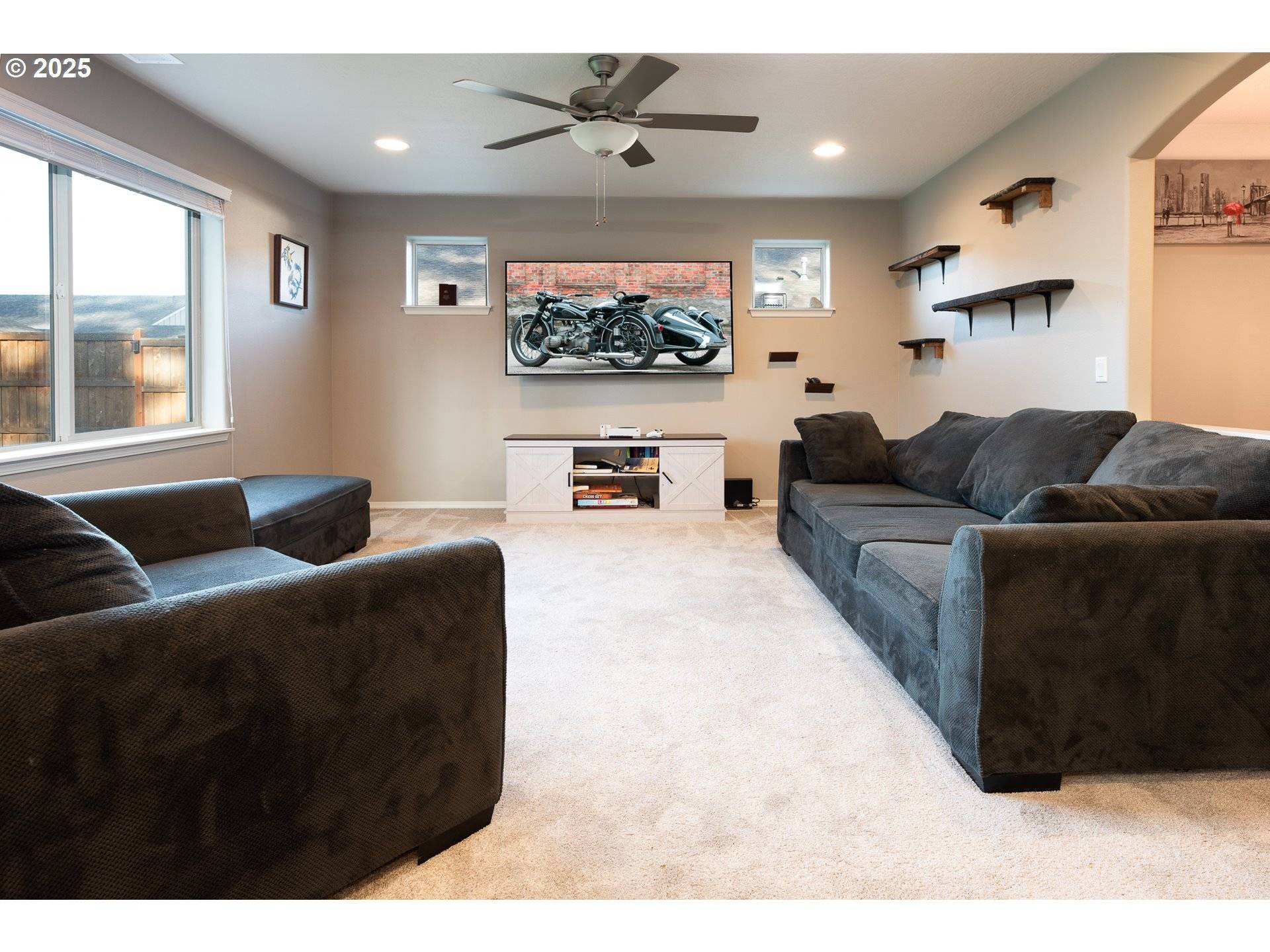 Springfield, OR 97478,792 S 52ND PL