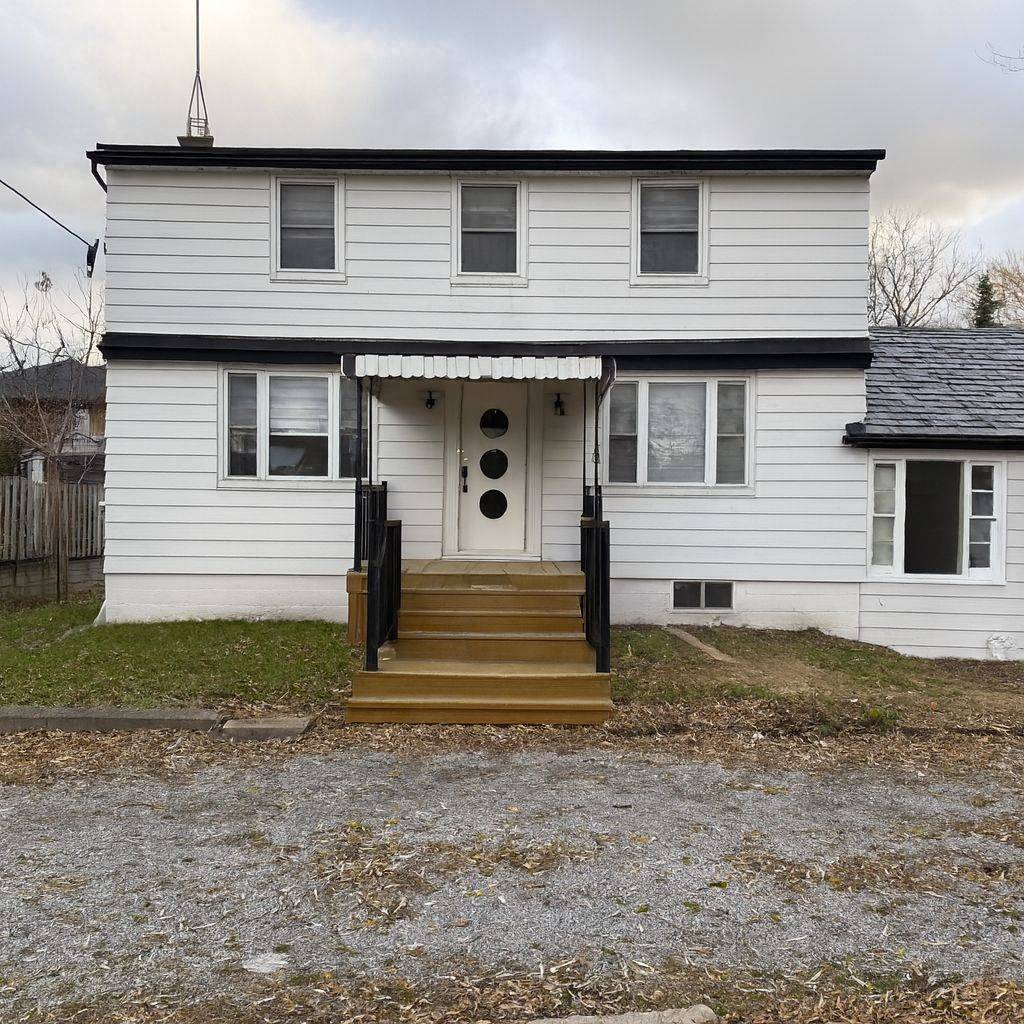 Pickering, ON L1V 1E3,187 Twyn Rivers DR