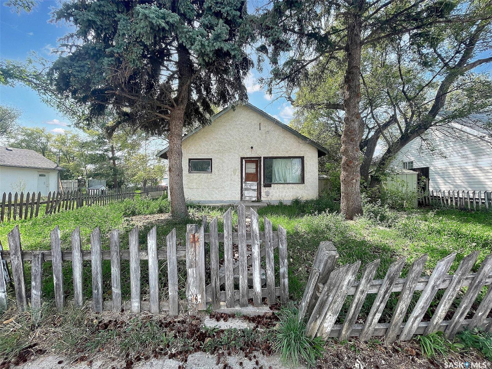 Swift Current, SK S9H 3S2,34 14th AVENUE SE