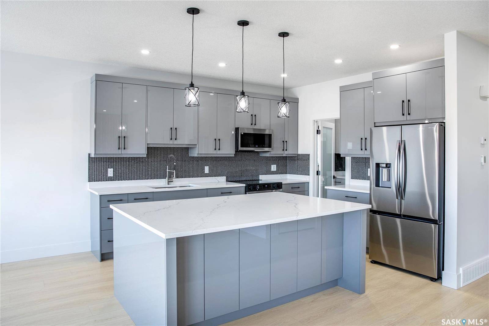 Saskatoon, SK S7H 0W2,430 Nazarali MANOR