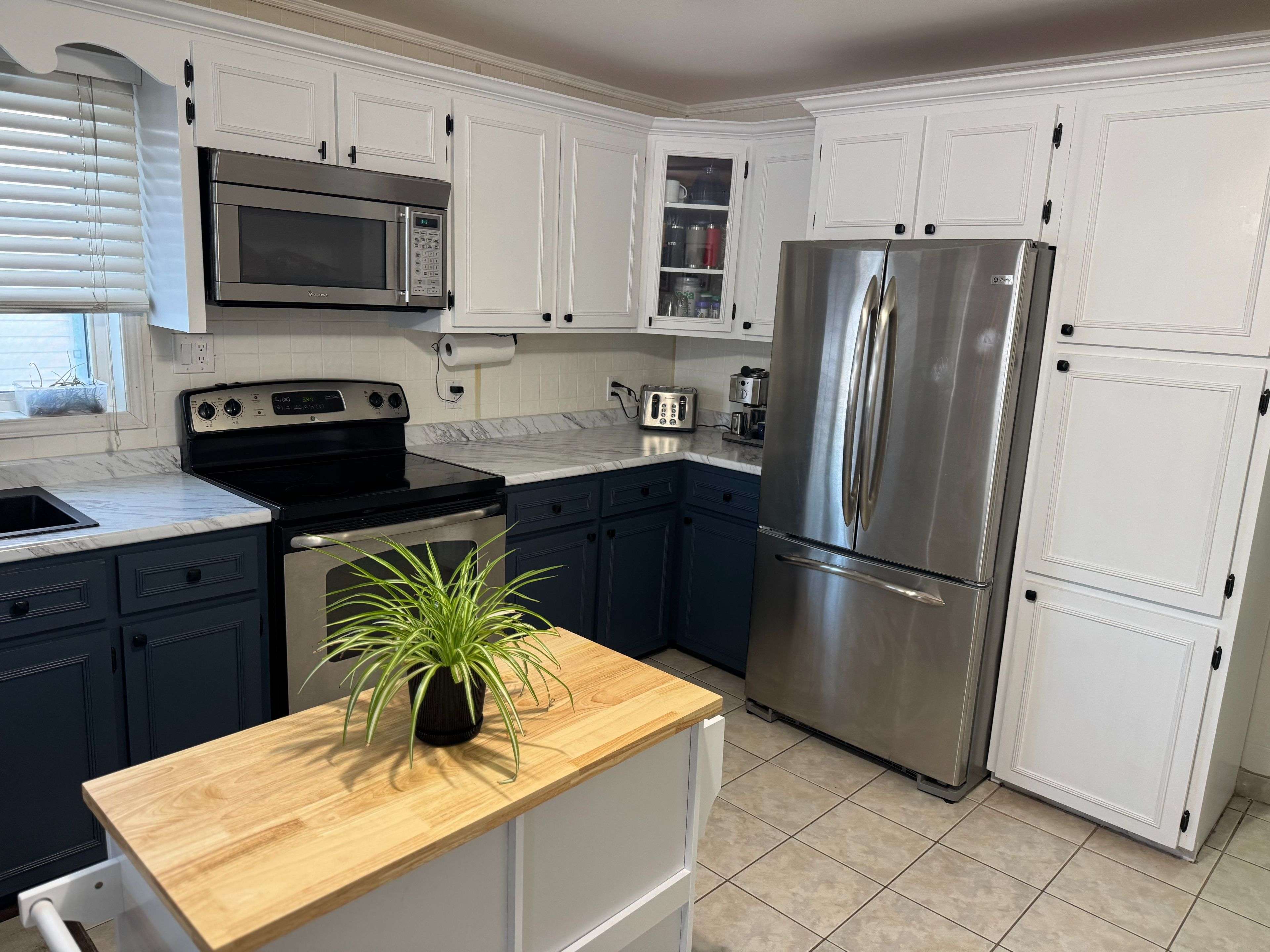 Timmins, ON P4N 2X8,351 Commercial AVE