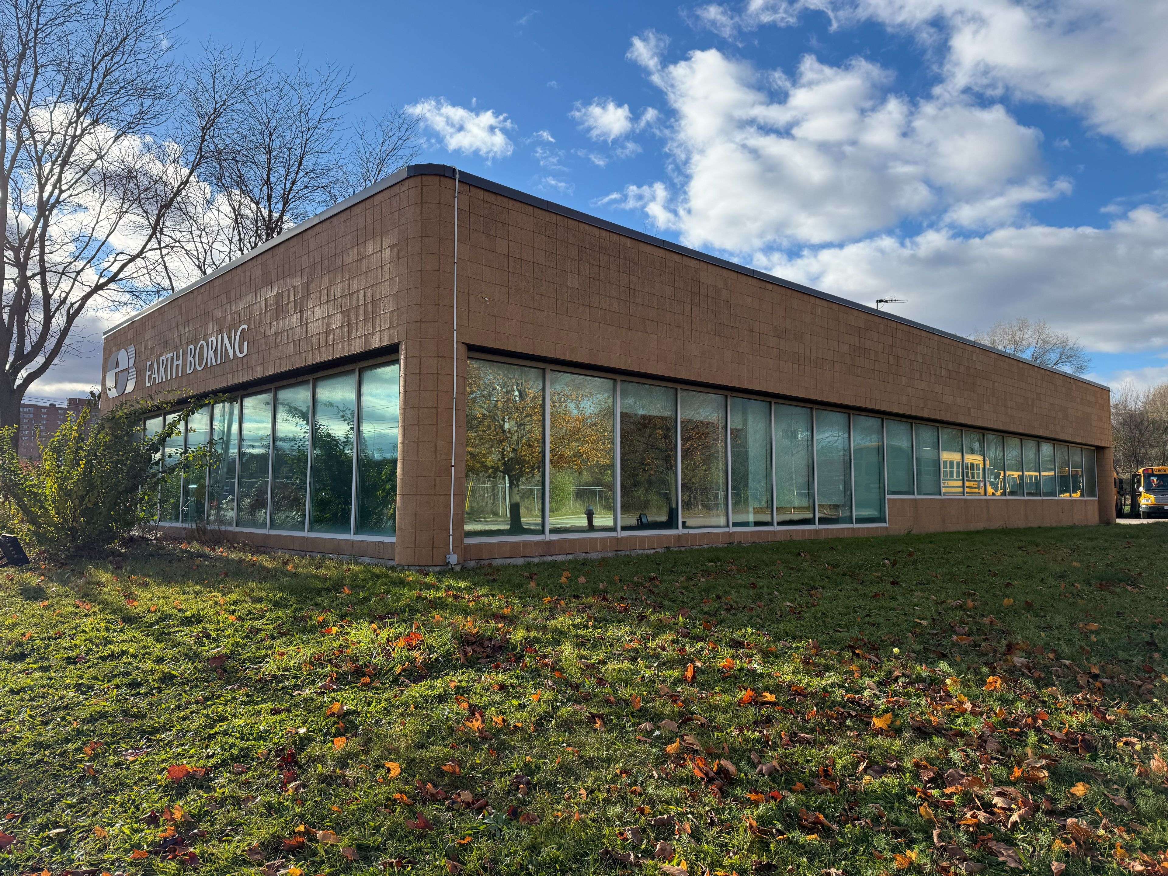 Mississauga, ON L5K 1A2,1775 North Sheridan WAY