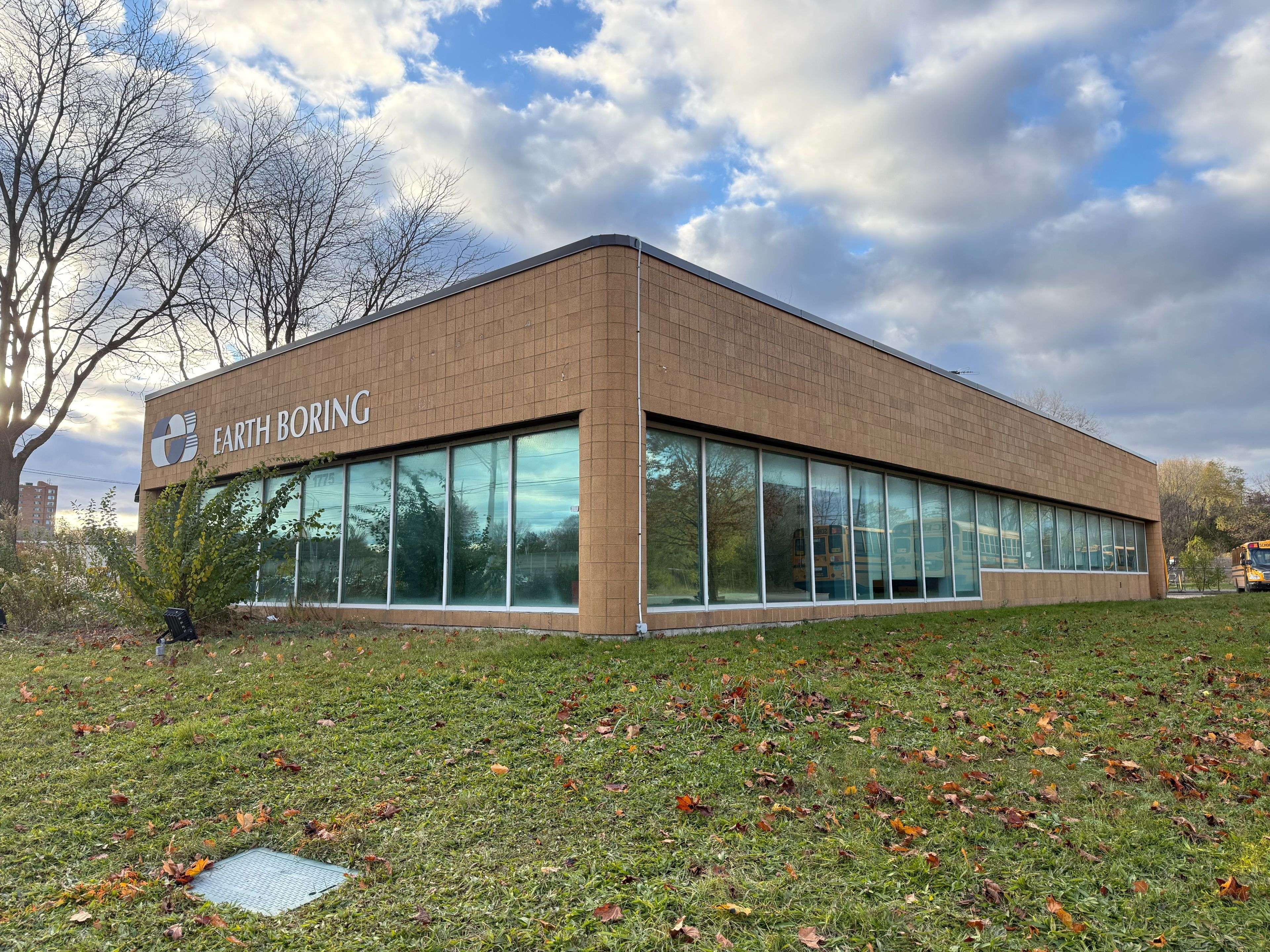 Mississauga, ON L5K 1A2,1775 North Sheridan WAY