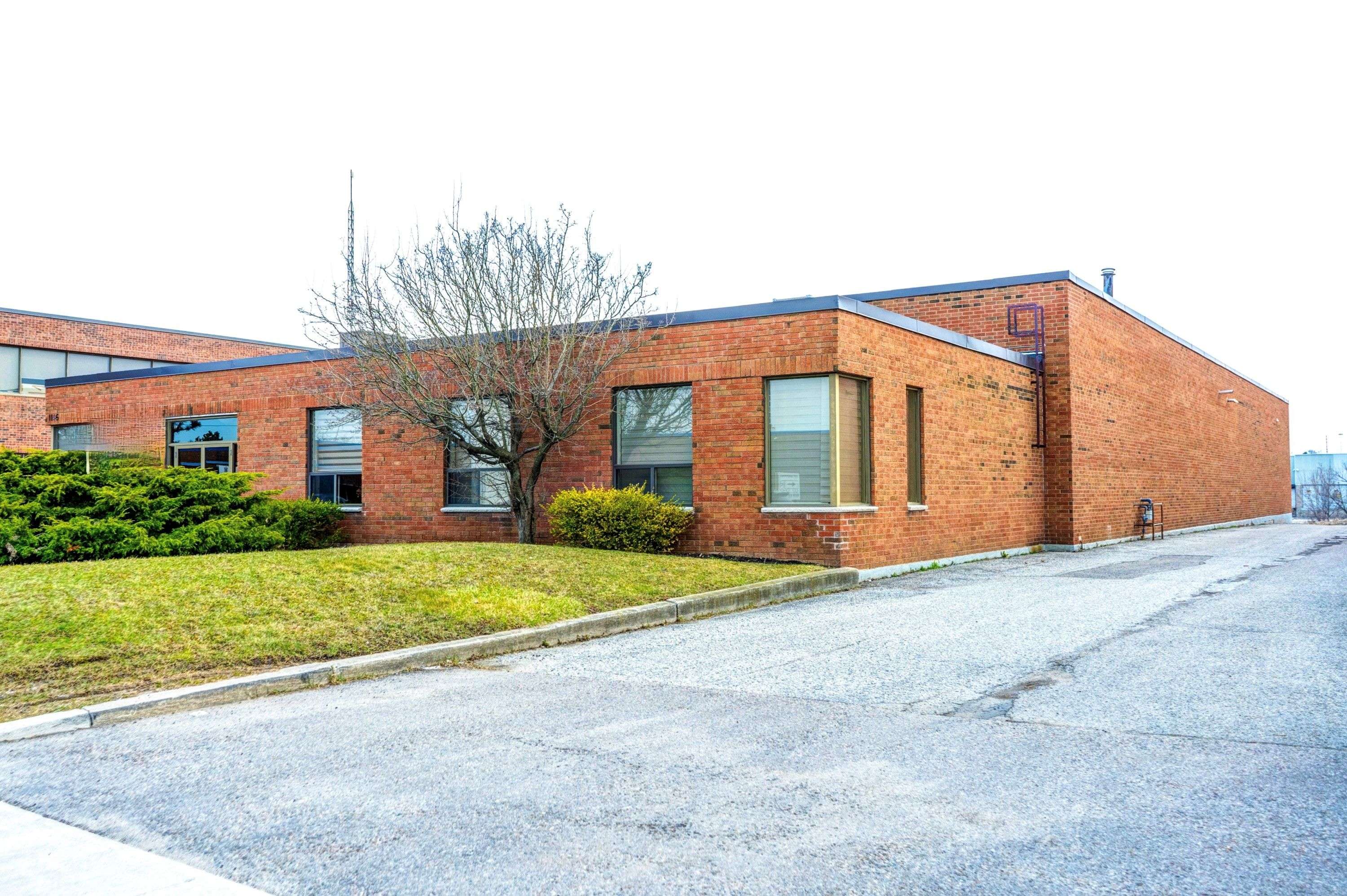 Mississauga, ON L4W 1Y5,1146 Aerowood DR