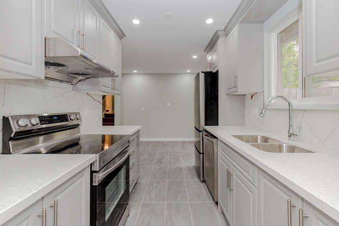 Brampton, ON L6S 1T8,90 Greenmount RD E