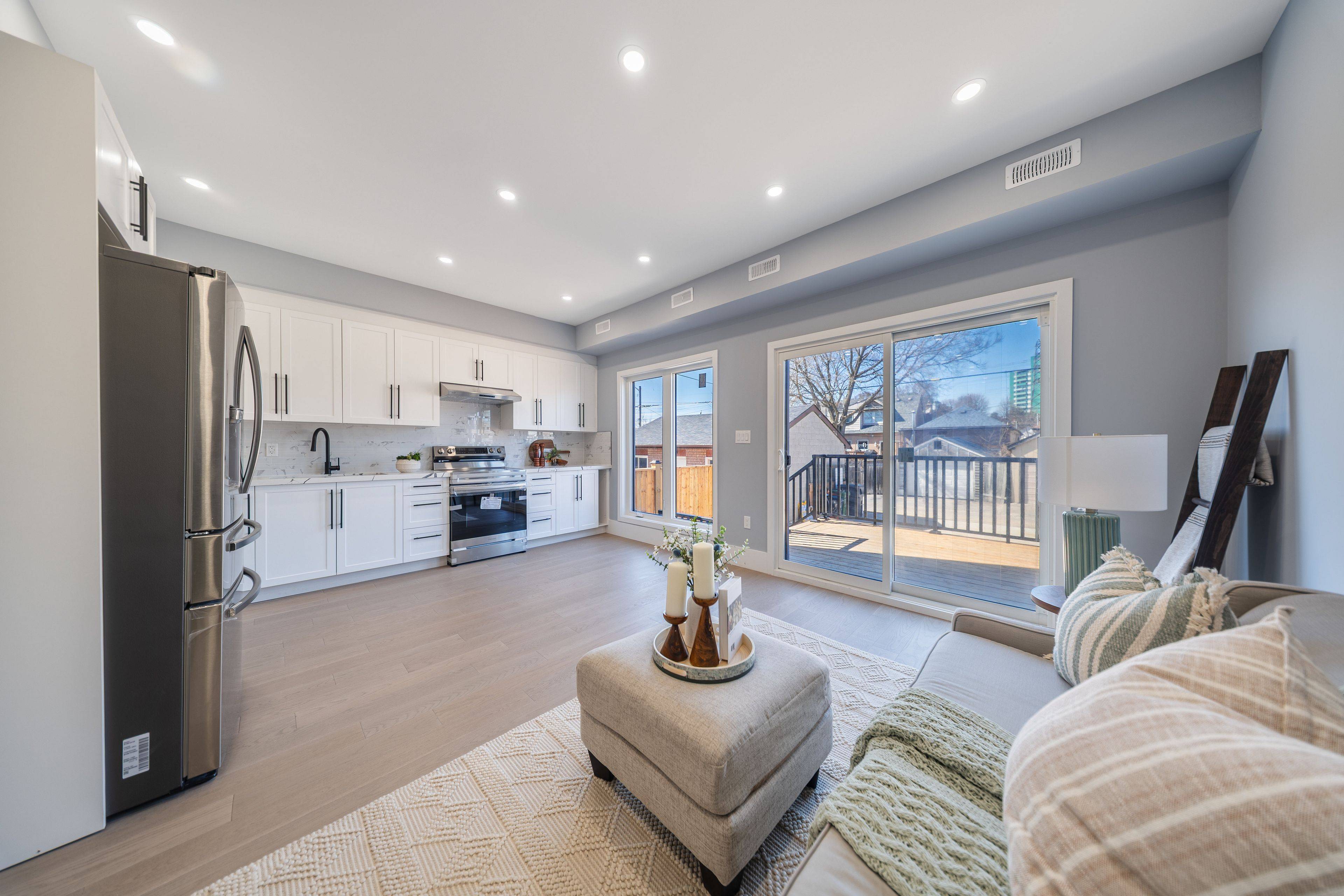 Toronto W03, ON M6N 1T3,82 Pritchard AVE