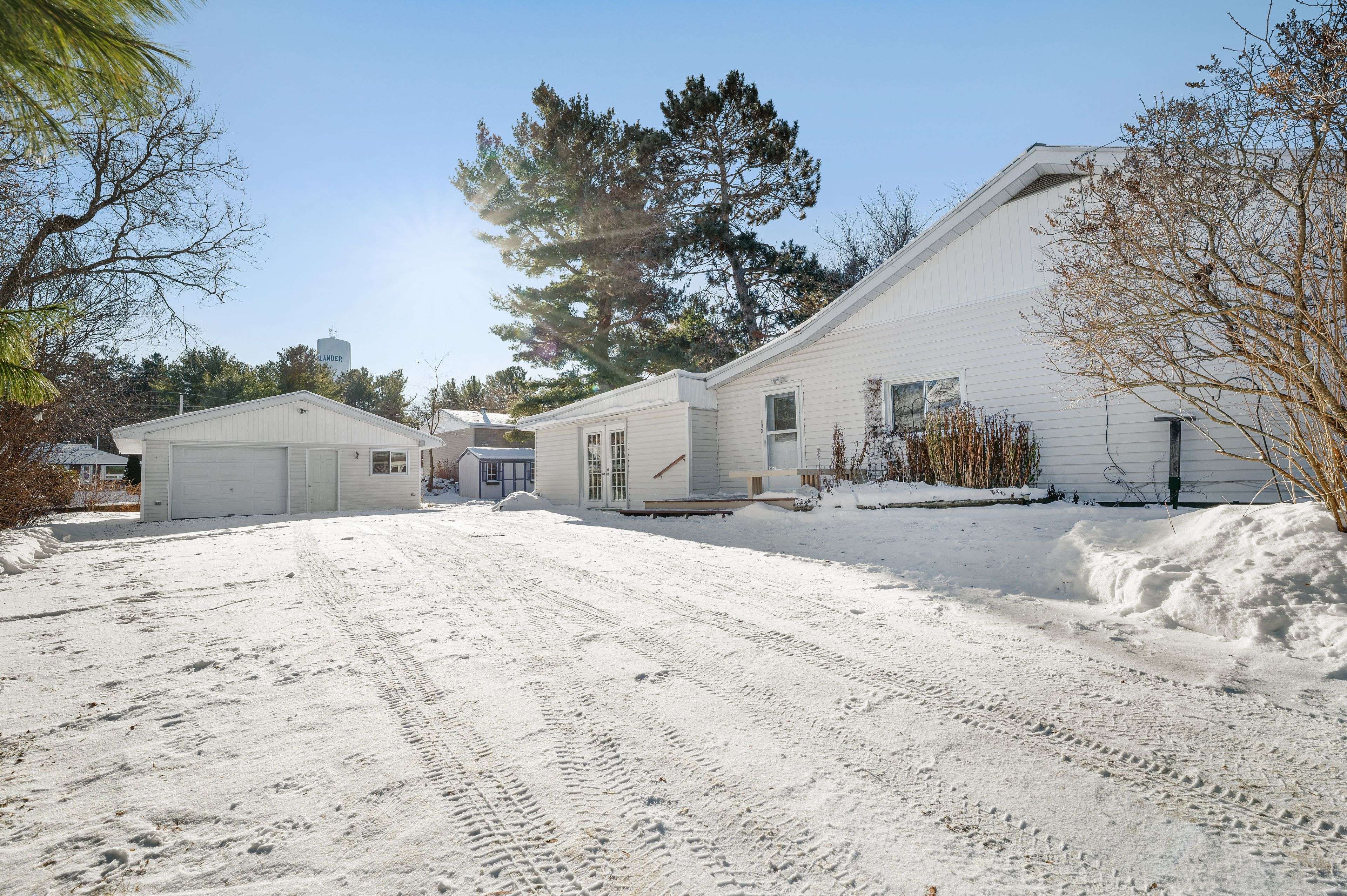 Callander, ON P0H 1H0,141 BAY ST