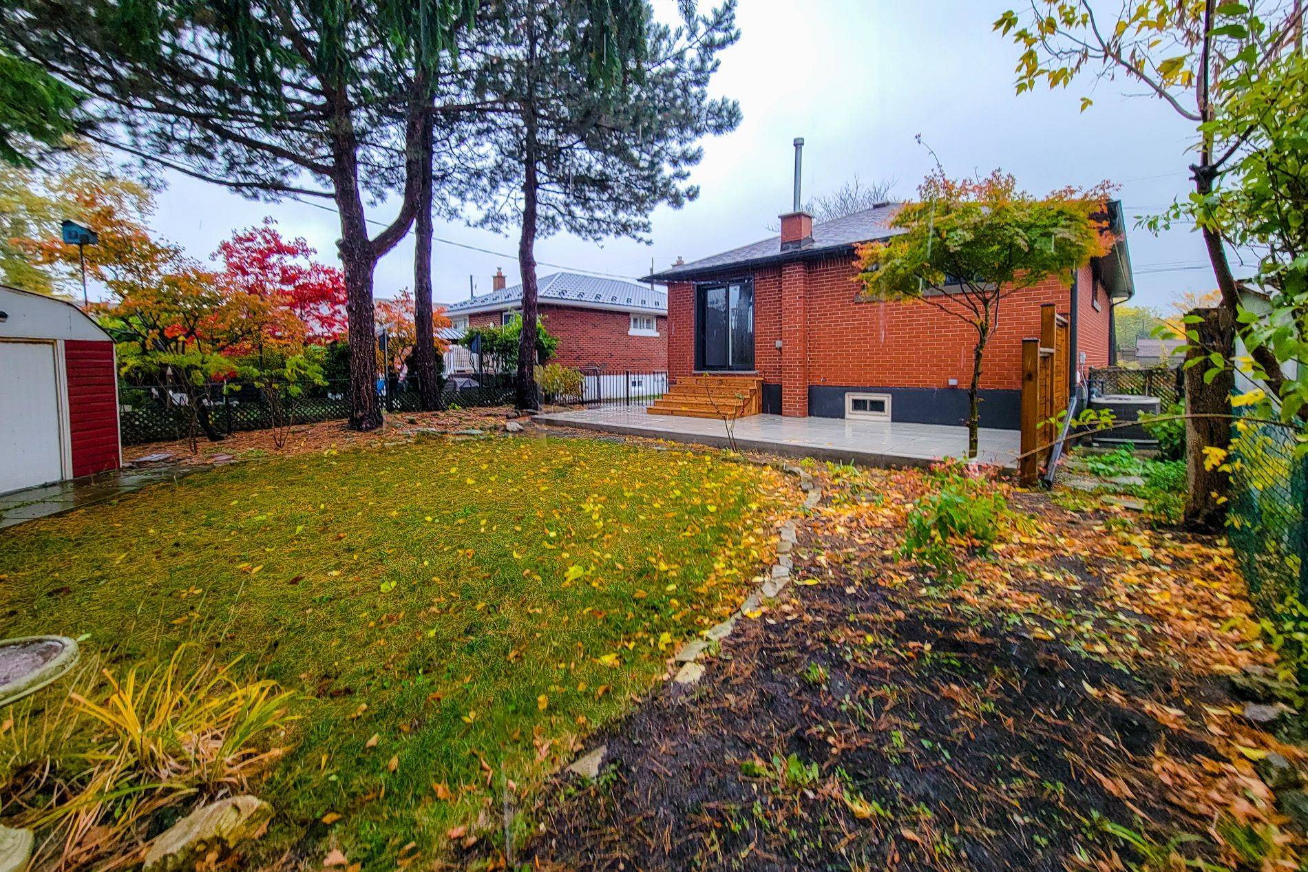 Hamilton, ON L8T 2M7,53 Winchester BLVD