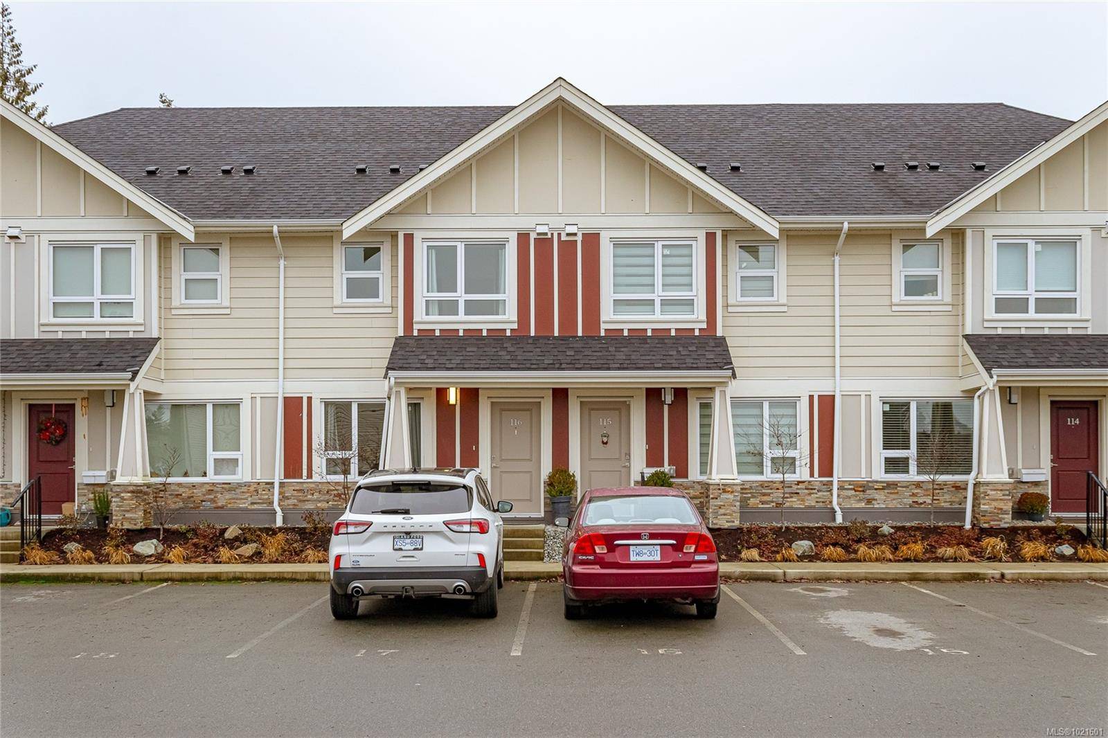 Duncan, BC V9L 4B4,3248 Sherman Rd #116