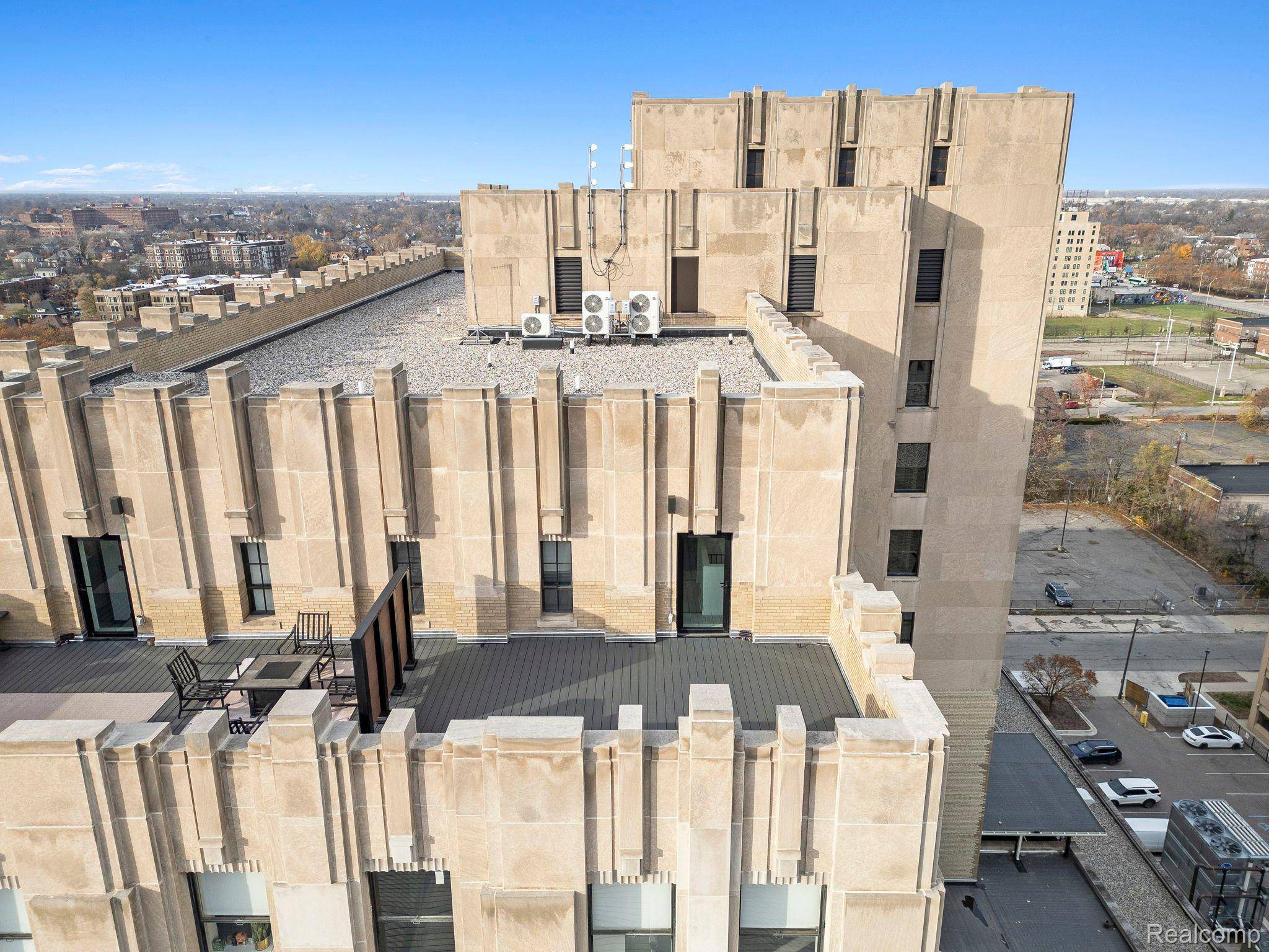 Detroit, MI 48202,7430 2ND AVE ##1010