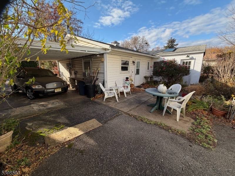 Lopatcong Twp., NJ 08865,433 Stelko Ave