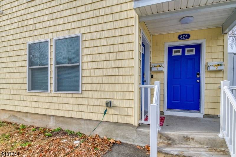 East Orange City, NJ 07017,87-A N 18Th St