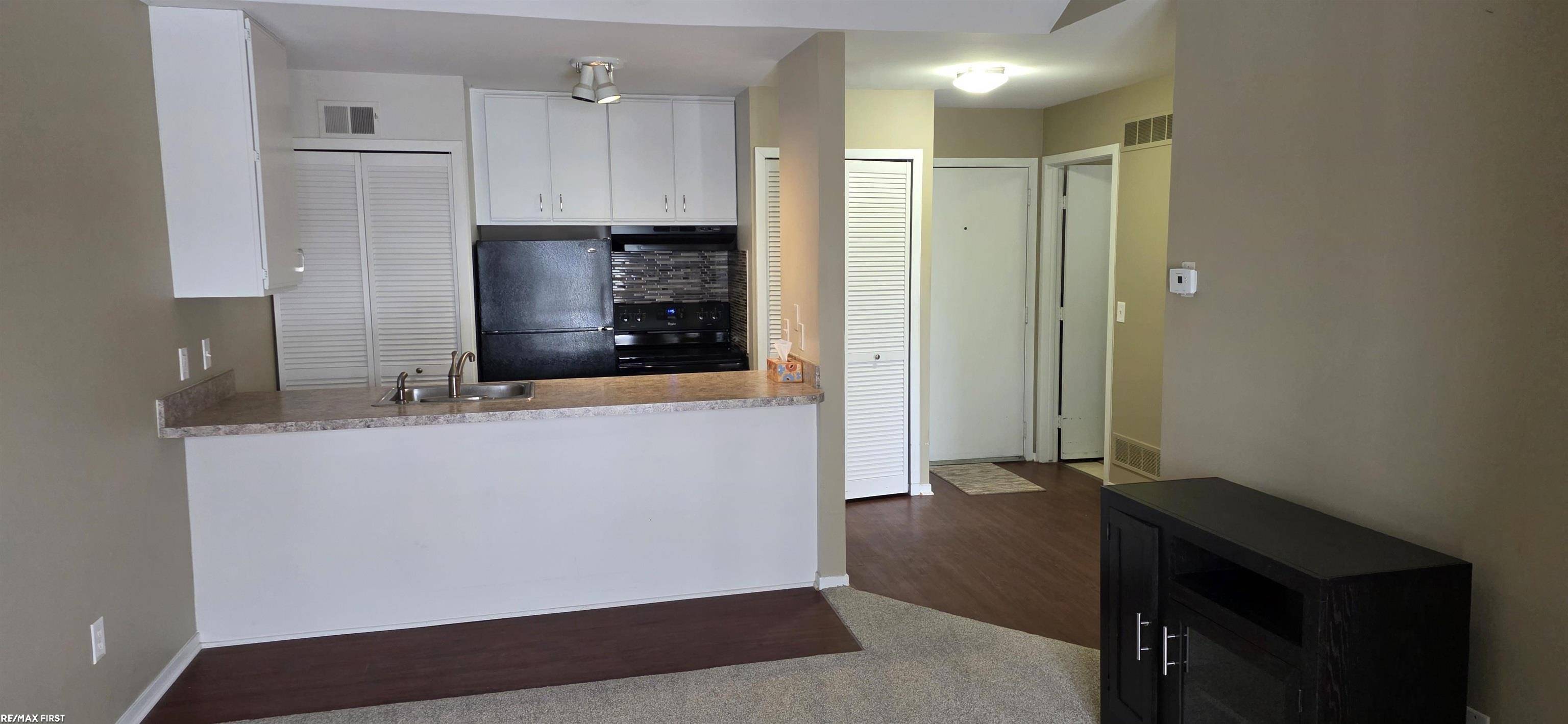 Roseville, MI 48066,31827 Nardelli LN