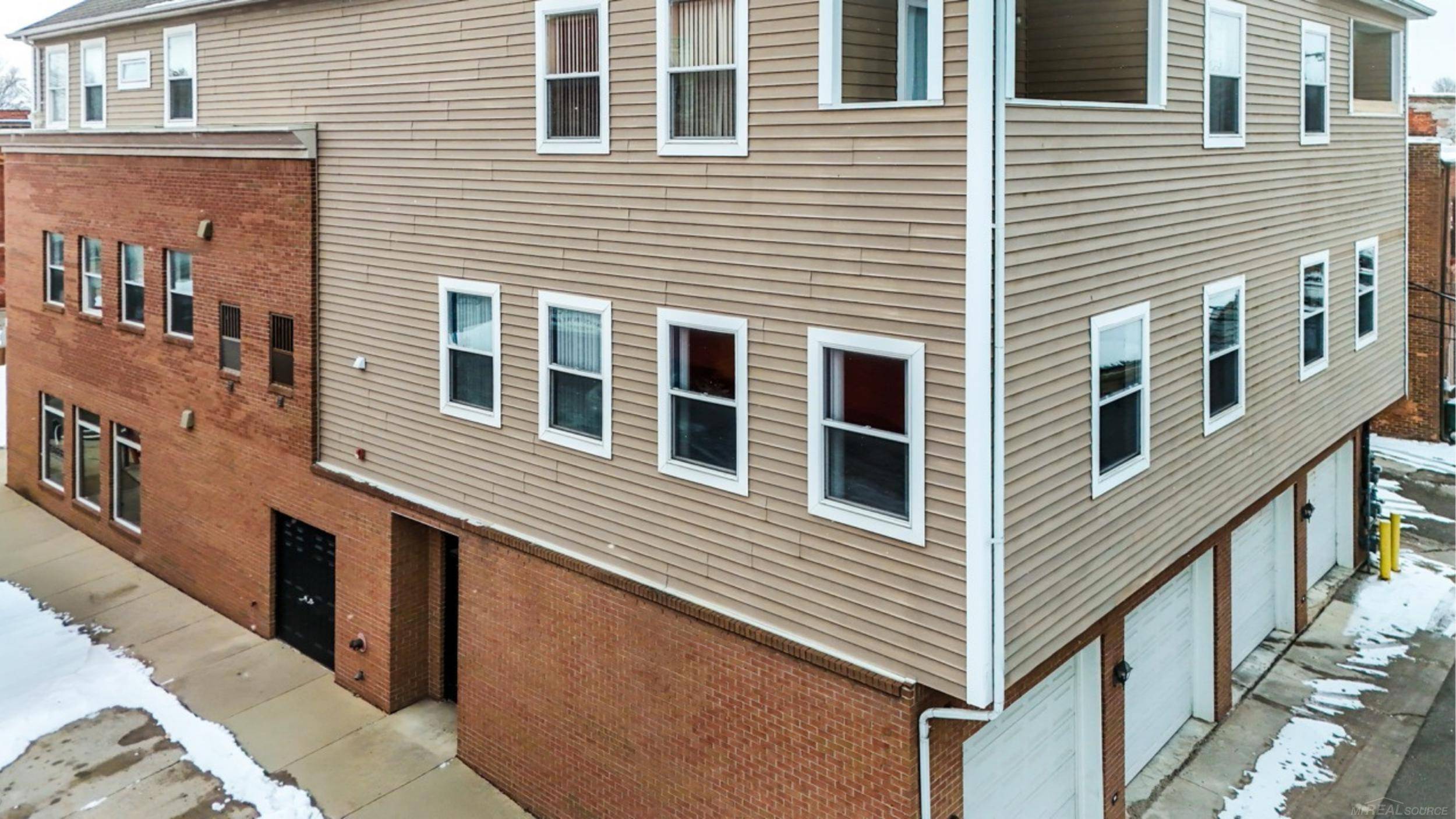 Armada, MI 48005,23091 E Main ST