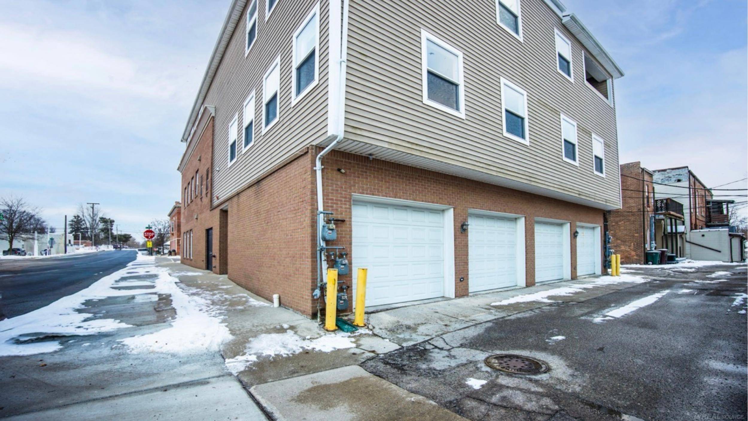 Armada, MI 48005,23091 E Main ST