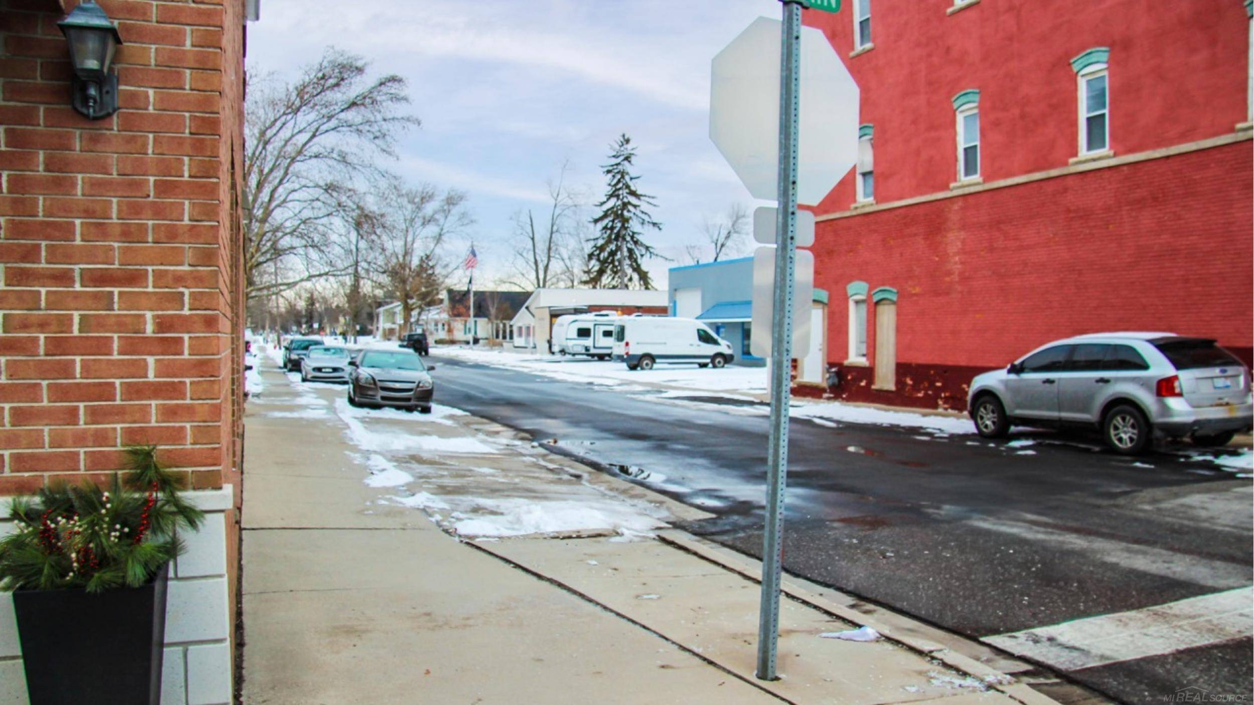 Armada, MI 48005,23091 E Main ST