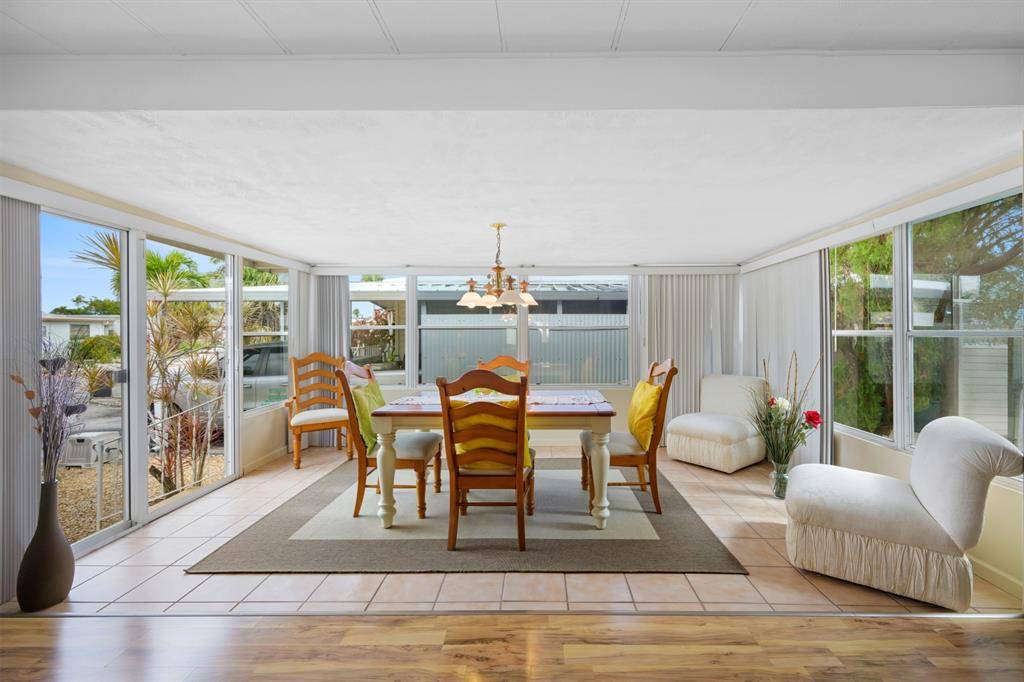 Fort Lauderdale, FL 33312,2874 SW 58th ST