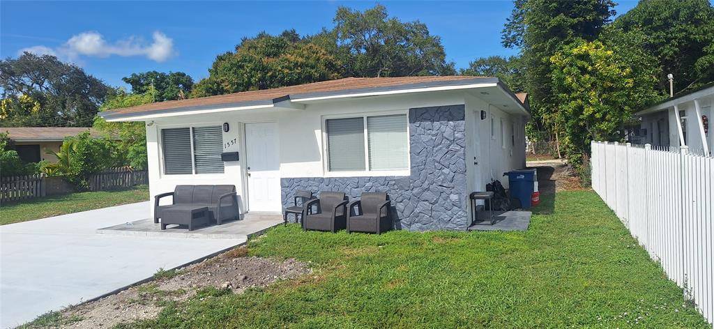 Miami, FL 33161,1555 NE 148th St